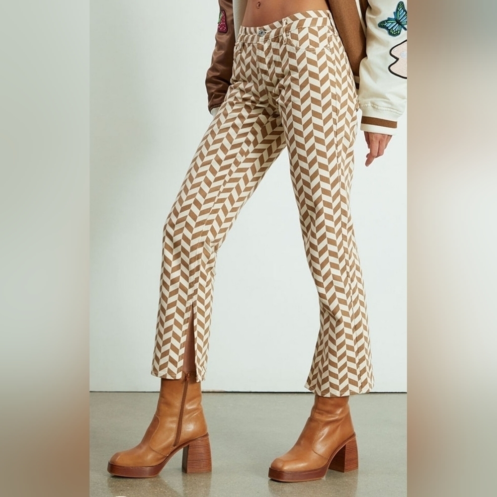 PacSun NWOTWomen Low Rise Straight Leg Chevron Print Retro Jeans Brown …